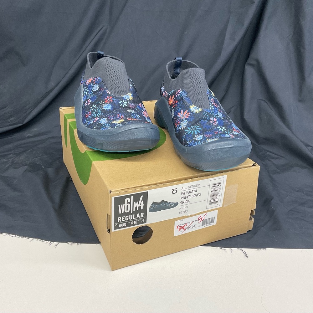 OBOZ Wakata Low x Skida blue flower print shoes